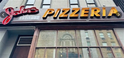 John's Pizzeria.JPG